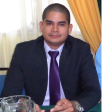 Dr. Vladimir Villarreal C.